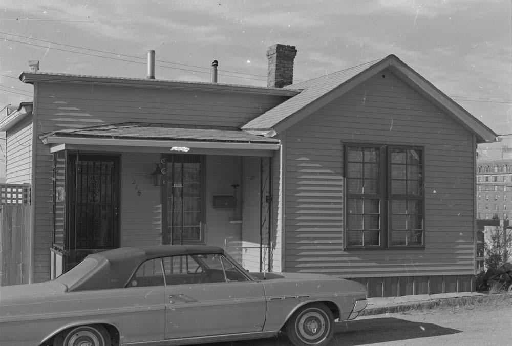 216 East Quartz