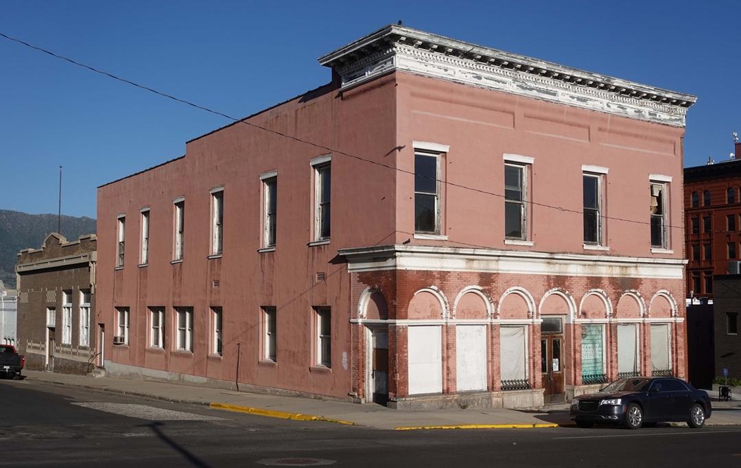 Chambers Block, 220-224 N. Main