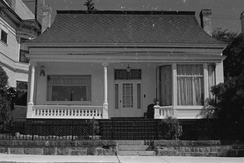 Newton/McCrimmon House