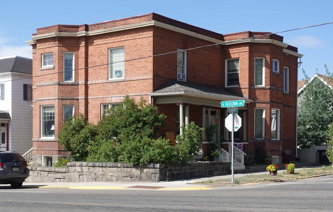 C.W. Goodale Residence, 900 W. Quartz