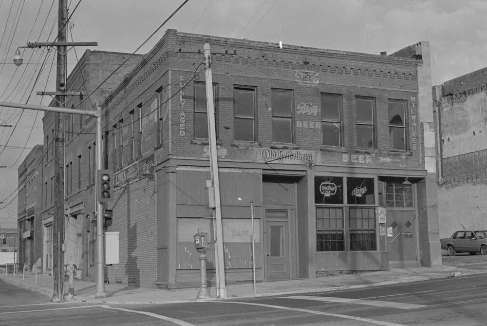Push Saloon/Silver Dollar Saloon